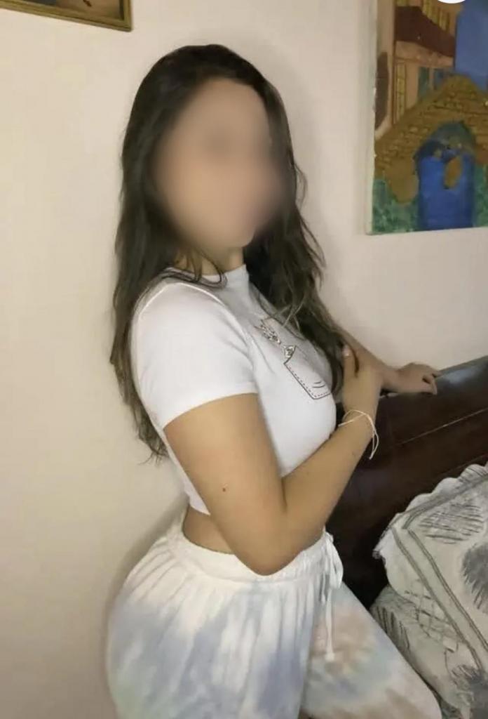 672005501: Chica busca chico en Murcia