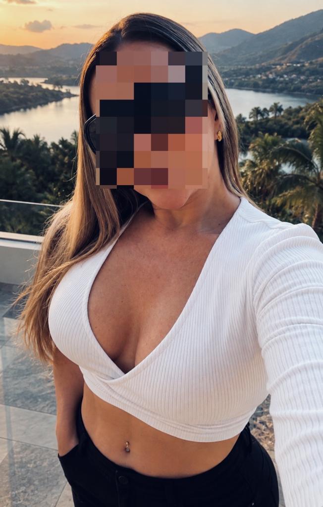 745071296: Chica busca chico en Madrid
