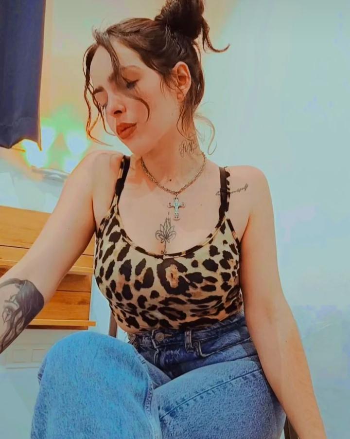 640605150: Chica busca chico en Sevilla