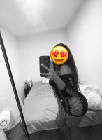 632277908: Chica busca chico en León
