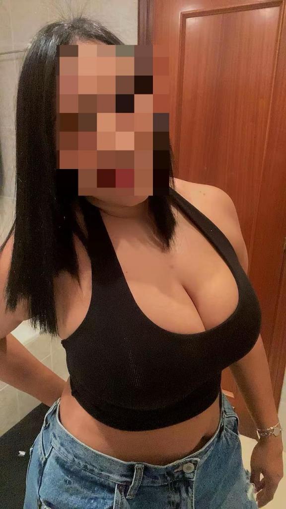 641838830: Chica busca chico en Cádiz