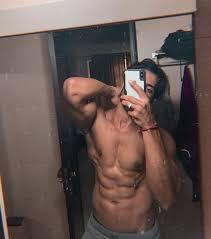 Chico busca chica en Ibiza: 