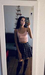 604228294: Chica busca chico en Almería