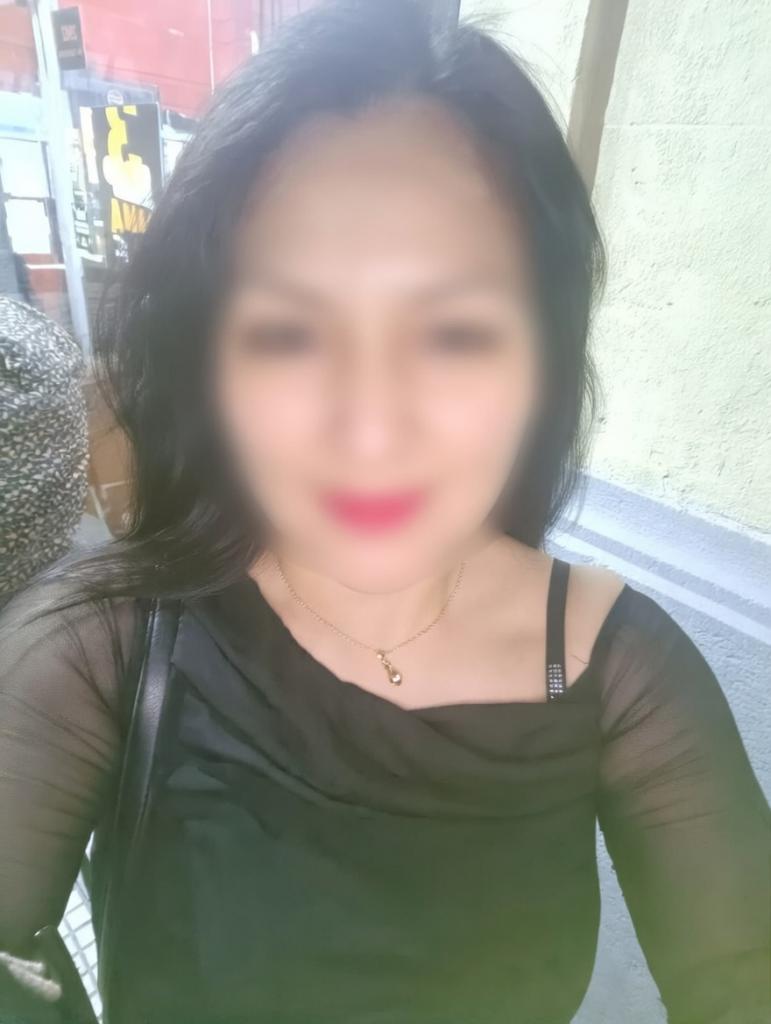613499961: Chica busca chico en Cádiz
