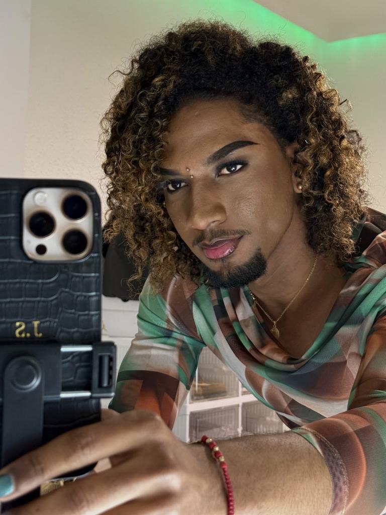 Chico busca chica en Alicante: 