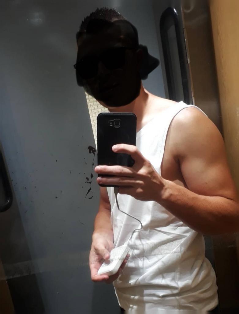 Chico busca chica en Granada: 