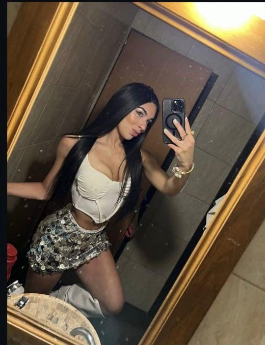 624683335: Chica busca chico en Madrid