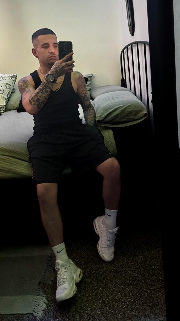 Chico busca chica en Barcelona: 