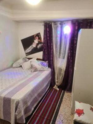 622159302: Chica busca chico en Zaragoza