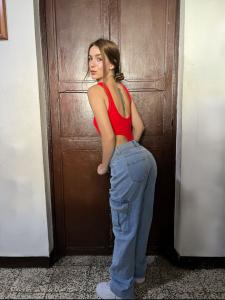 624136424: Chica busca chico en Madrid