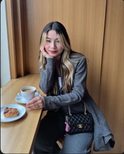 631153572: Chica busca chico en Málaga