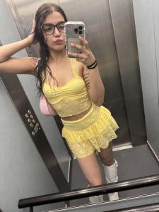 625242263: Chica busca chico en Barcelona