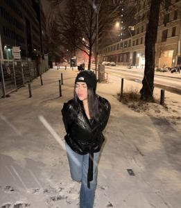 623114130: Chica busca chico en La Coruña