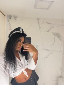 615796780: Travesti en Barcelona