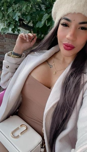 Chica busca chico en Granada: 