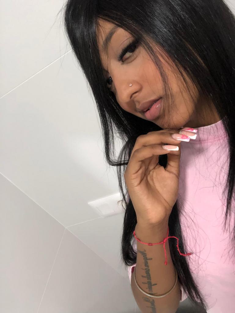 643964279: Chica busca chico en Castellón