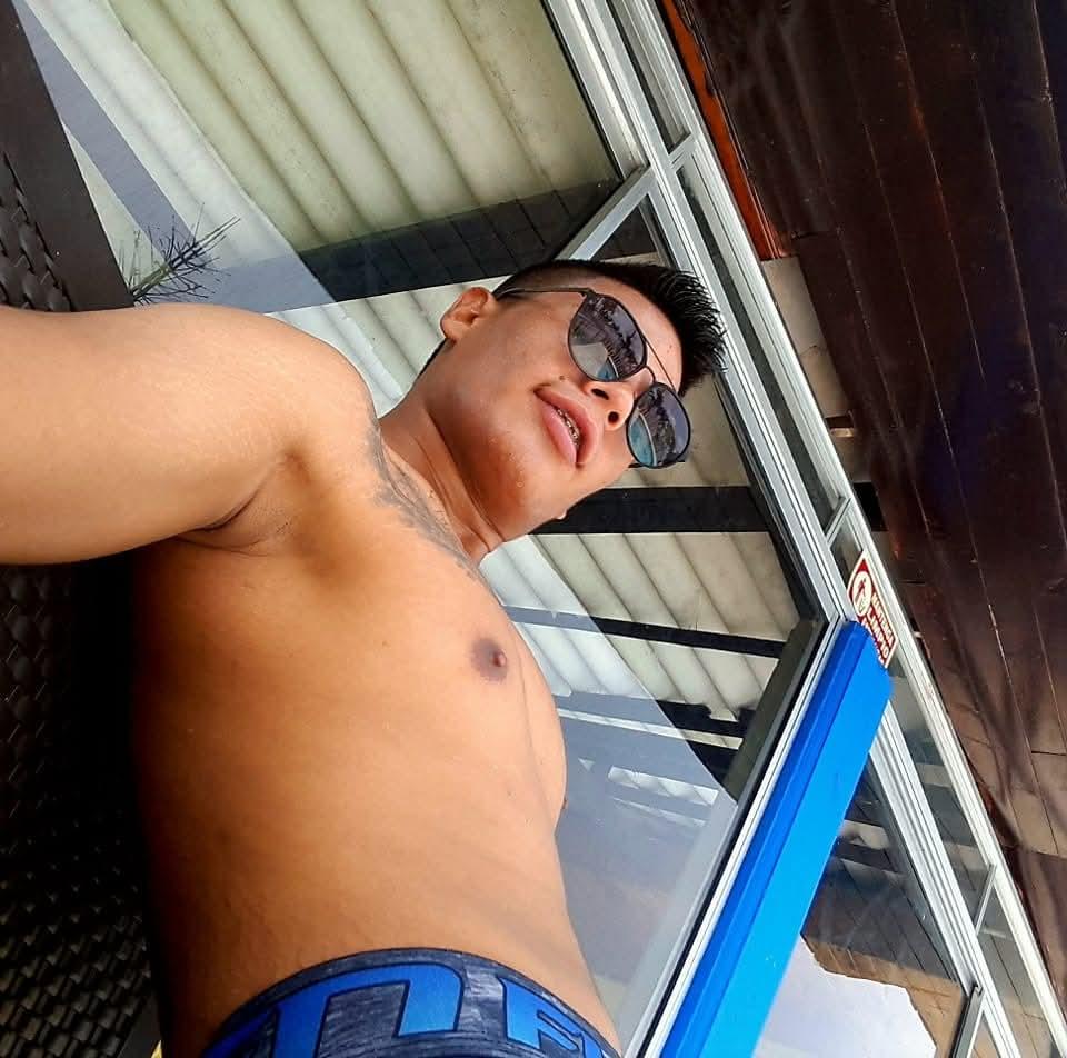 613916888: Chico busca chica en Barcelona