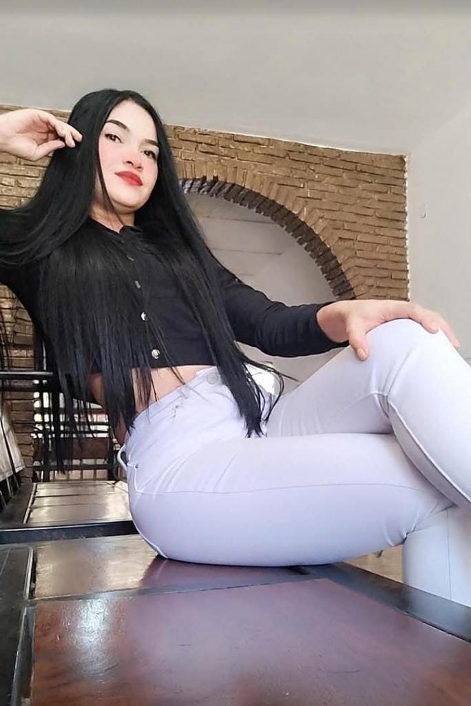 637573045: Chica busca chico en Albacete