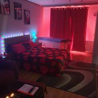 673664572: Chica busca chico en León