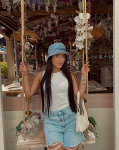 Chica busca chico en Almería: 