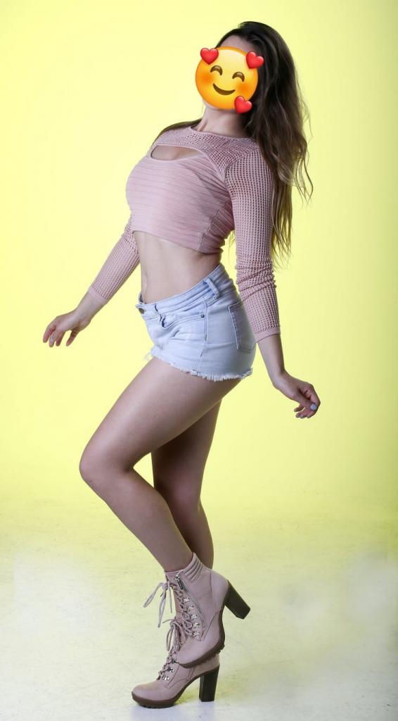 641437360: Chica busca chico en Tarragona