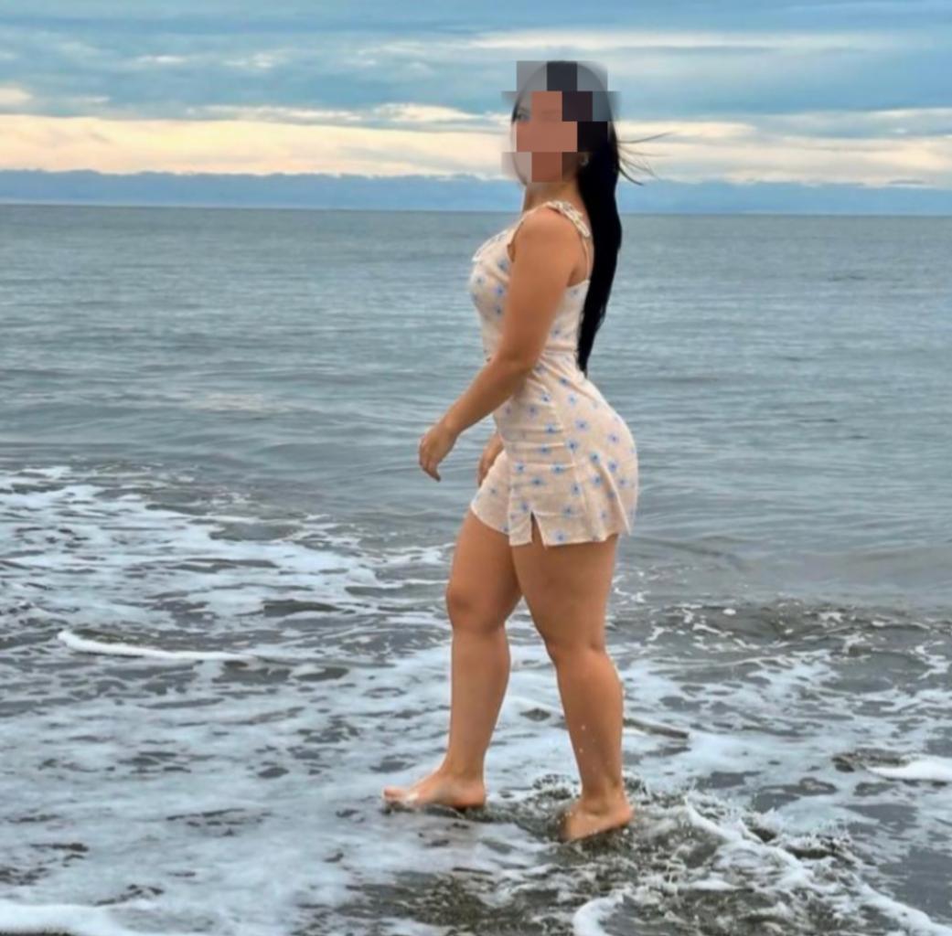 672521100: Chica busca chico en Navarra