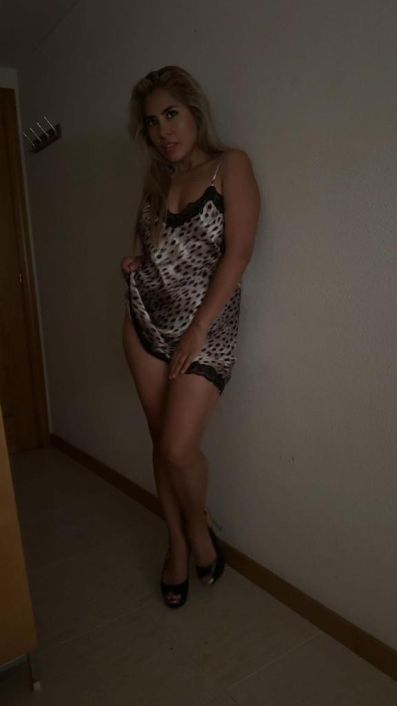 637947528: Chica busca chico en Alicante