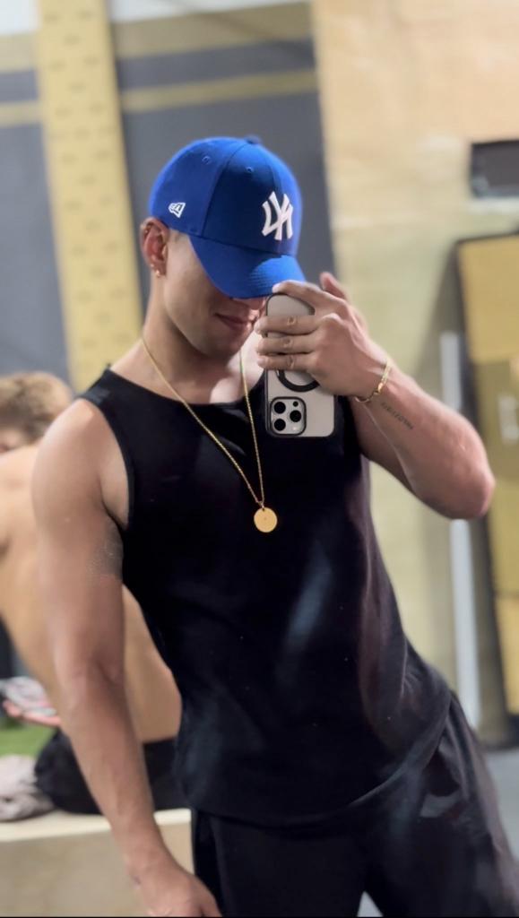 Chico busca chica en Valencia: 