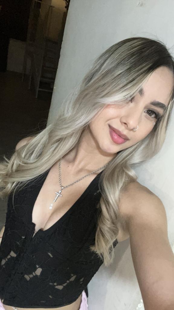 664118024: Chica busca chico en Guipúzcoa