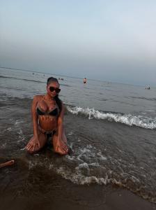 613800187: Chica busca chico en Granada