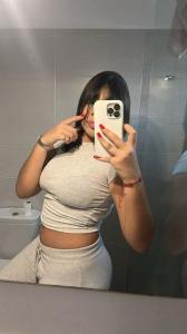 656371417: Chica busca chico en Barcelona