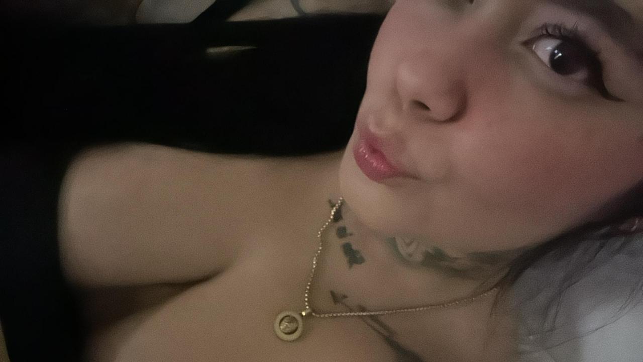 Chica busca chico en Valencia: Chica busca chico