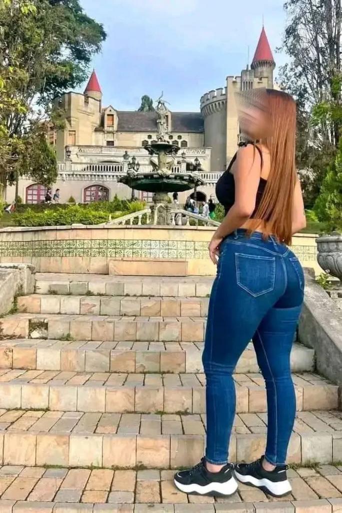 672840386: Chica busca chico en Córdoba