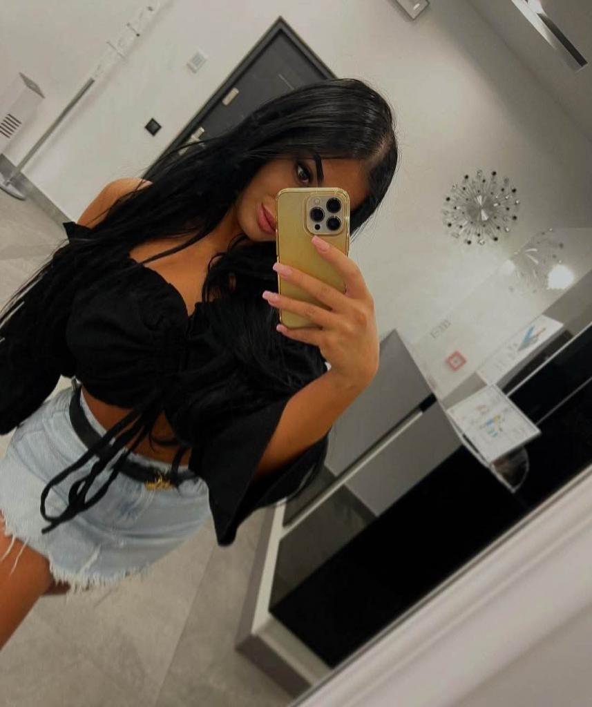 Chica busca chico en Tenerife: Chica busca chico