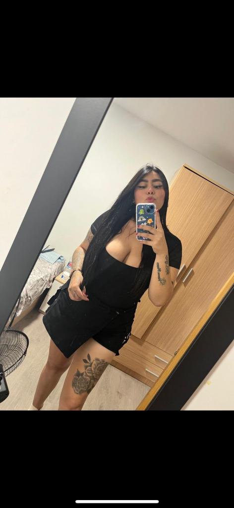Chica busca chico en Valencia: Chica busca chico