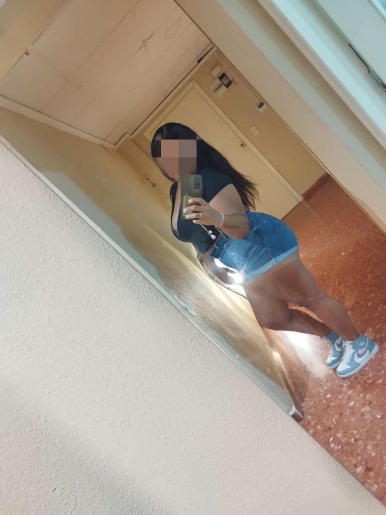 Chica busca chico en Murcia: 