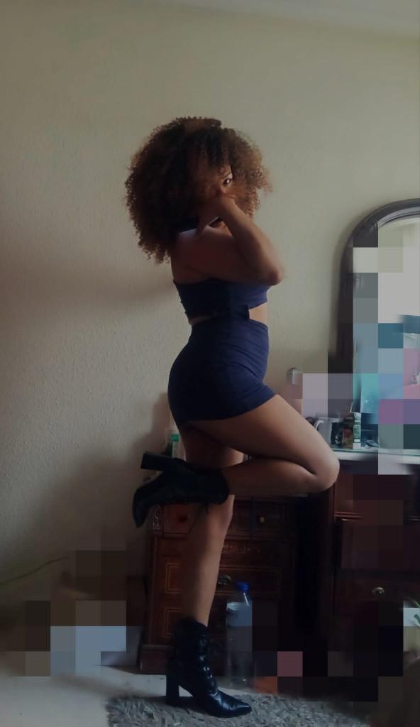 641466495: Chica busca chico en León