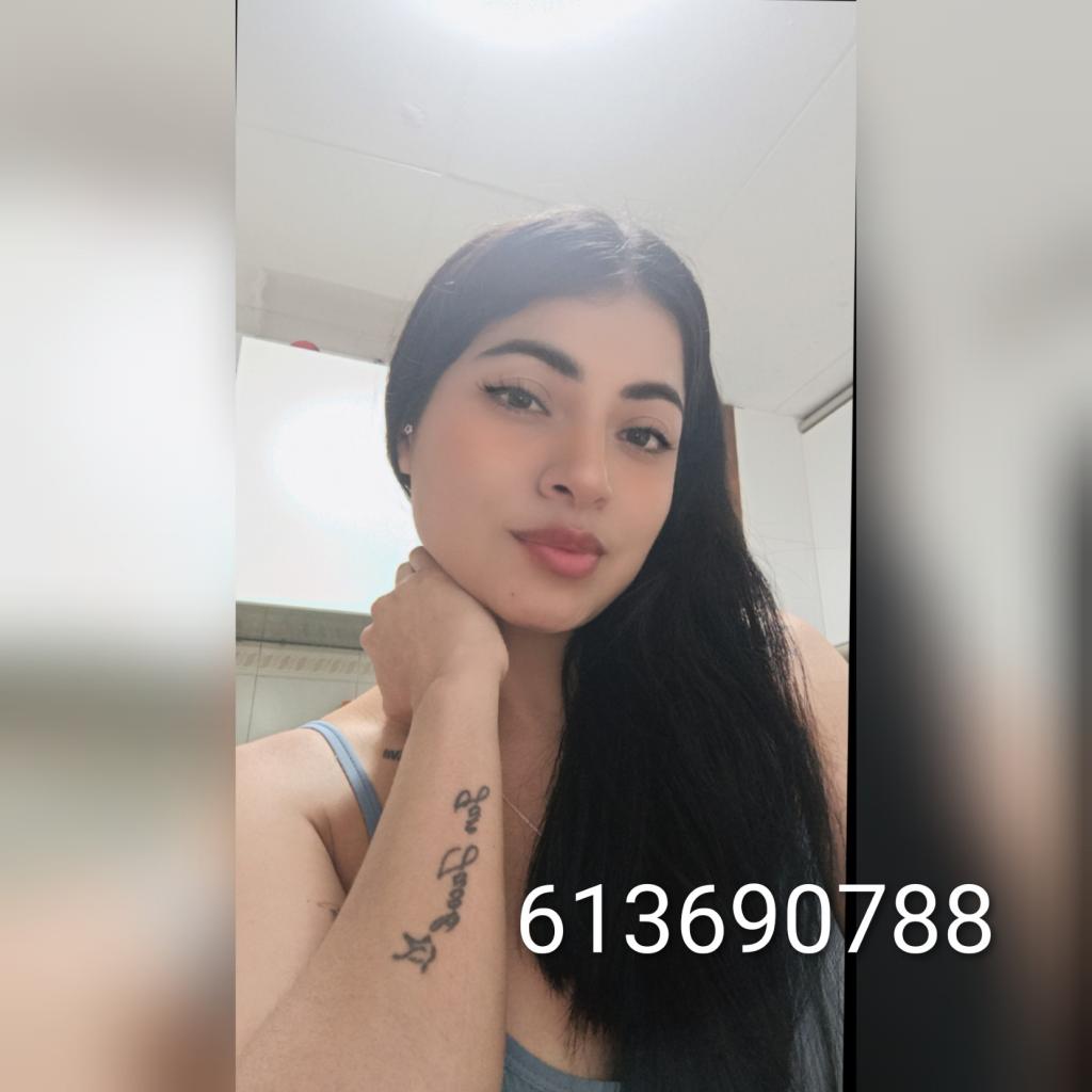 613690788: Chica busca chico en Barcelona