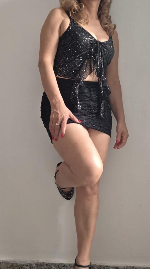 Chica busca chico en Menorca: 