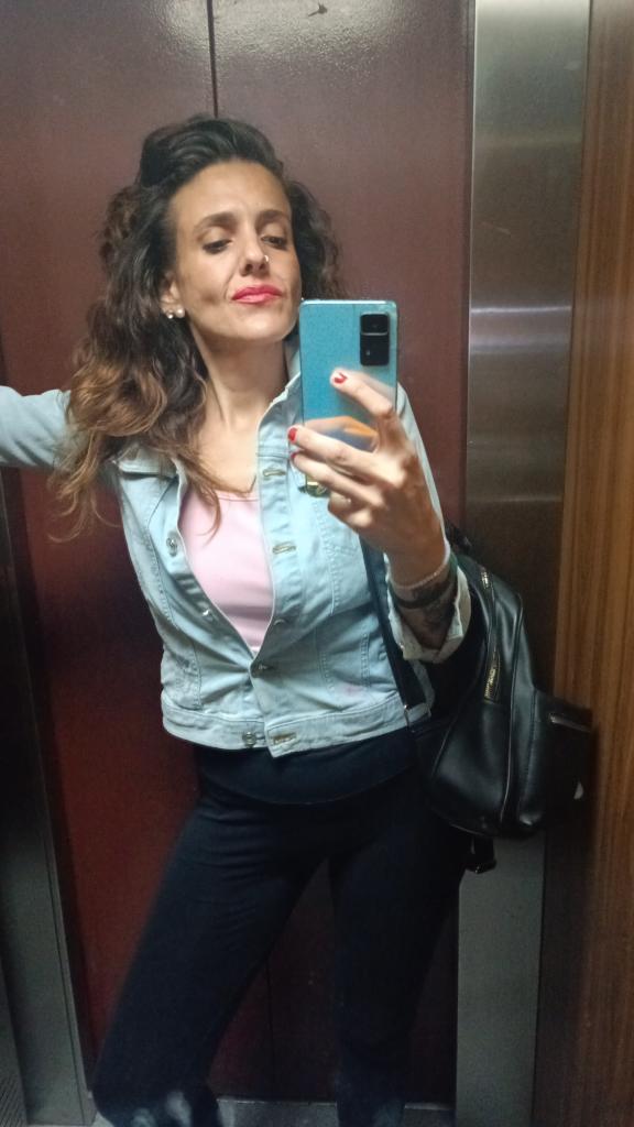 644649945: Chica busca chico en Alicante