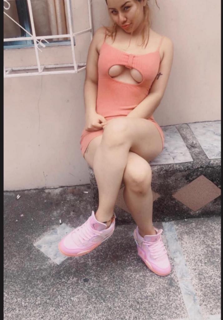 Chica busca chico en Sevilla: 