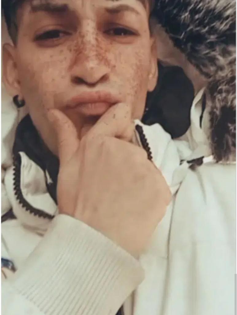 Chico busca chica en Almería: 