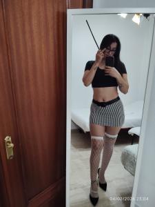 634811240: Chica busca chico en Cádiz