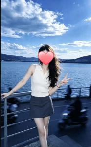 607809677: Chica busca chico en Valencia