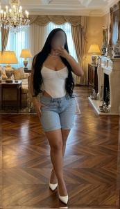 647886275: Chica busca chico en Guipúzcoa