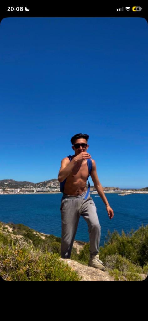 603806421: Chico busca chica en Ibiza