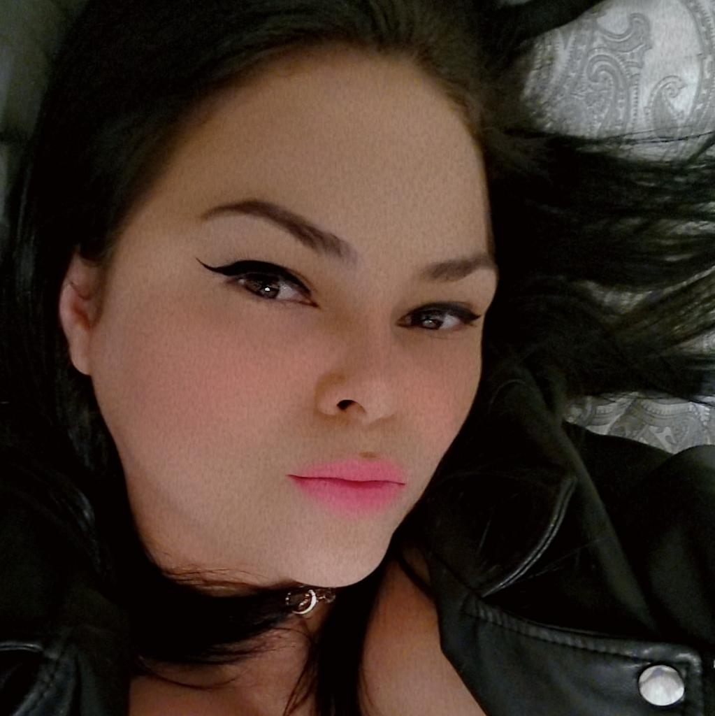 699071619: Chica busca chico en Valladolid