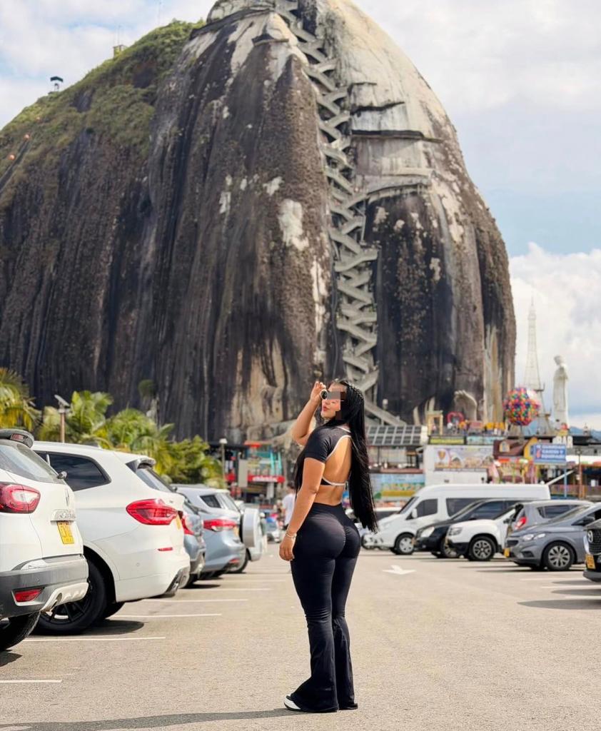 655699529: Chica busca chico en Cádiz