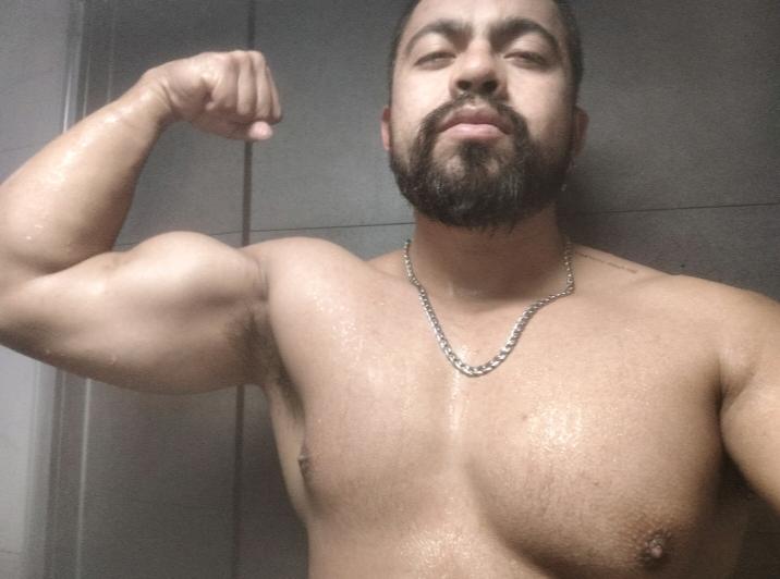 Chico busca chica en Granada: 