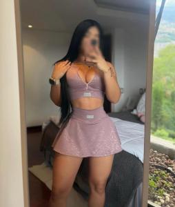 694211522: Chica busca chico en Málaga